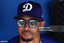 5.061 Chris Cuevas Stock Photos, High-Res Pictures, and Images