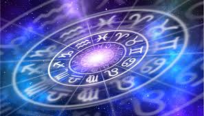 · il valore della fase rappresenta la quantità di illuminazione del disco lunare visibile dalla terra alle ore 00h di t.u. Calcolo Ascendente Zodiacale Come Farlo Dilei