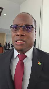 Attorney General Anil Nandlall and acting Fire Chief Gregory Wickham both  raised concerns over the response of the firefighters who attempted to  quell the recent blaze at Bush Lot, Berbice. Wickham, in