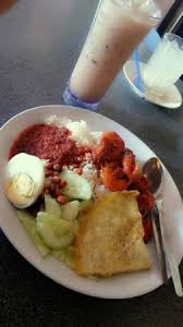 15 lokasi kedai nasi lemak popular dan sedap di lembah via www.wanista.com. Nasi Lemak Cinta Sayang Shah Alam 2 Jalan Renang 13 26 Seksyen 13 Restaurant Reviews Photos Phone Number Tripadvisor