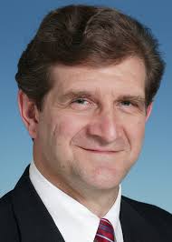 Thomas Manning's Instagram, Twitter & Facebook