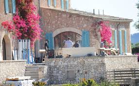 Love island's purpose is to don't stay single. Freedomroo Love Island 2021 Majorca Villa Is Given A Revamp Ahead Of New Series In June Australiannewsreview