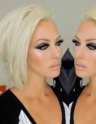 Layer the hair to obtain more volume, and you'll get a low maintenance hairstyle that will look astonishing on your thin hair. 15 Blonde Short Hair
