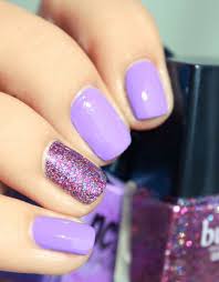 Coat the nail in glittery polish, then outline with a solid color. Glitter Nail Art Ideas Step By Step Tutorials For Glitter Nail Designs