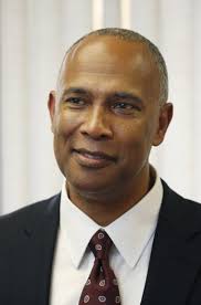 Mobile County school board interviews Ed Smith for superintendent