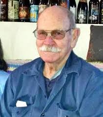 Kelly Rossiter's Instagram, Twitter & Facebook