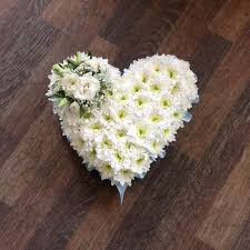 Flowers are a beautiful gift to send to family or friends who have recently lost a loved one. Heavenly Scent Local Florist In Darlington Flowers And Gifts For All Occasions Funeral And Sympathy Tributes Darlington