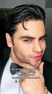 Daniel Robledo: El Cantante que revivirá la música romántica