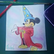 instagram 上的wei 517 魔法師米奇 sorcerer mickey ソーサラーミッキー 마술사미키 前一陣子去看了米奇90週年展覽 在裡面拍照拍的很開心 於是決定這次來畫我最喜歡的角色 魔法師米奇 來慶祝一下已成為90歲老公公的米 watercolor art humanoid sketch