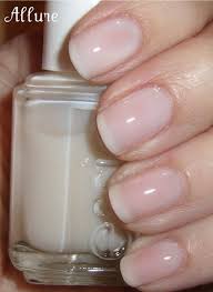 Pin Von Marie Sophie Buck Auf Beauty In 2020 Nagellack Nagellack Ideen Essie Nagellack