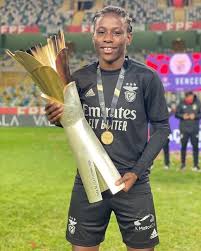 9,470 likes · 115 talking about this. Former Nasarawa Amazons Midfielder Win Portuguese League Cup With Sl Benfica Feminino