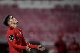 Assista agora a partida entre benfica x vitória de guimarães ao vivo pelo campeonato português a partir das 18h00 (de brasília) com transmissão exclusiva do canal sport tv1. Woramyu6rsuykm