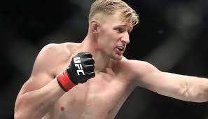 Ciryl gane will face derrick lewis for the interim ufc heavyweight title on august 7 in the main event of ufc 265. Ufc Fight Night 190 Mit Gane Vs Volkov Uhrzeit Prognose Wetten