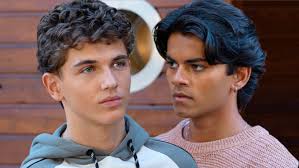 Hollyoaks 'split' for Lucas and Dillon as distance is confirmed