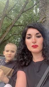 Sandra Terwey's Instagram, Twitter & Facebook