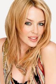 Kylie Minogue surprising her fans singing karaoke will make your Monday