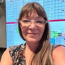 Shari Larkin (@BZBcornwall)