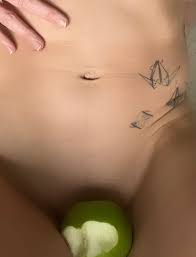 Rhyanna Watson on X: An Apple a Day keeps the Doc Away. Tell me your fav  natural medicine. To see more like this and over 2 years worth of nude  uncensored workouts,