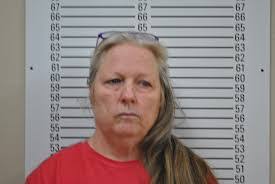 Miriam Woodruff's Instagram, Twitter & Facebook