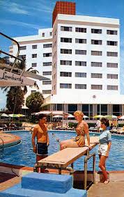 Lombardy Hotel Pool Miami Beach Fl Miami Beach Hotels Beach Hotels Miami Beach Fl