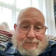 I need a best friend 😟 Age not matter❣️ If you're 50 and above give me a  hi 👋