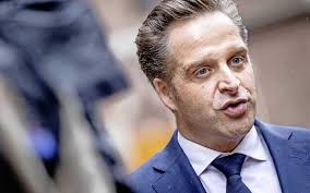 Mona keijzer (1968) is sinds 31 maart 2021 lid van de tweede kamerfractie van het cda. Minister De Jonge Advies Aan Kabinet Te Testen Op Corona Na Besmetting Mona Keijzer Dagblad Van Het Noorden