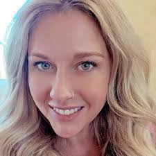 Candice Anthony's Instagram, Twitter & Facebook