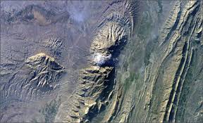 Mount dena, with a peak achieving an elevation of 14,465 feet, is the highest peak in the zagros mountain system. The Geological Society