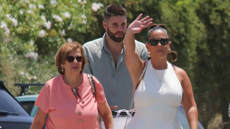 Anabel Pantoja, entre la espada y la pared con su madre y su novio: "Ni se  hablan ni se miran"