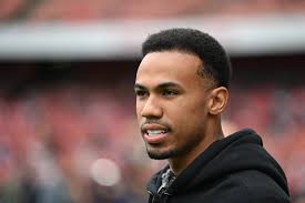 Arsenal are close to agreeing a new long-term contract with Gabriel.