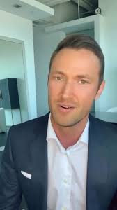 You don't need money you need a lip kit #russellhartley