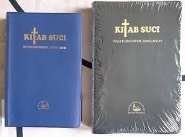 Kitab suci yang dipakai dan digunakan oleh umat yang memeluk agama kristen protestan adalah alkitab. Jual Kitab Suci Indonesian Literal Translation Ksilt Edisi 3 Blog Penting Dede Wijaya