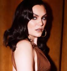 Alisha Dobson (@alishadobson) • Instagram photos and videos