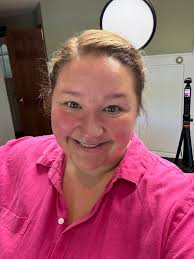 First day vibes… except my job is filming food and my “desk” is my kitchen.  🥲🍳 This is my brand new filming view—and yes, it's very different. This  kitchen is original to