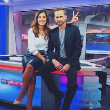 Esther sedlaczek freut sich über ihren neuen job in der ard. Nachste Sky Schonheit Weg Hier Ist Laura Papendick Ab Sofort Zu Sehen Tv