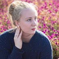 Aimee Gamble's Instagram, Twitter & Facebook