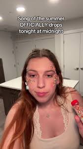 Applebees Dance Song Clara