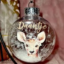 Leuke tekeningen van hondjes, poesjes, ijsjes, bonbons, telefoons of schattige kleurplaten van eten, drinken, dieren, dingen. Kerstbal Hertje Met Naam Kerstballen Creative Creaze
