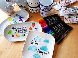 Diy Tipp Porzellan Und Emaille Bemalen Auch Mit Kindern Ein Grosses Vergnugen Ostergeschenke Basteln Fur Eltern Weihnachtsgeschenke Basteln Eltern Familie Basteln