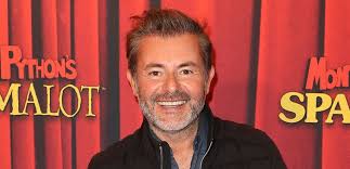 Jérôme Anthony (Tous en cuisine) se fait allumer par les internautes, "Côté  hygiène, c'est plus