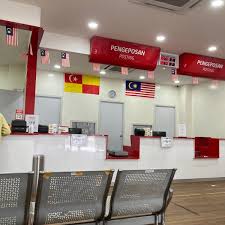 Sudah jadi jejaka muda kamu ya kata budhe titiek yang selalu mengagumi kegantenganku. Poslaju National Courier Post Office In Puchong