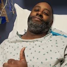 Eric Alvey's Instagram, Twitter & Facebook