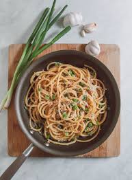 Easy Addictive Asian Garlic Noodles Recipe Recipe Garlic Noodles Recipe Recipes Garlic Noodles