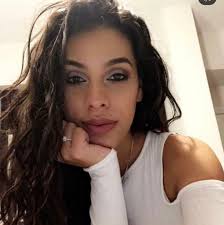 Elaina Torres Salinas