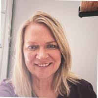 Kim Heckmann's Instagram, Twitter & Facebook