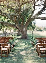 A Big Island Wedding With Tropical Chic Style Wedding Locations Outdoor Wedding Venues Hawaii Big Island Wedding