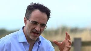 He is the son of sean fitzpatrick (father) and rita fitzpatrick (mother). Noel Fitzpatrick Net Worth 2018 Have A Look At Supervet S Wealth House Cars Celebritydig