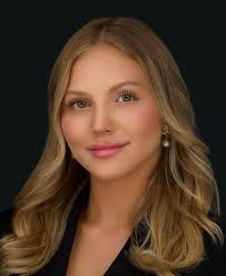 Marie Stella's Instagram, Twitter & Facebook