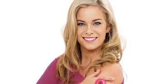 Meet a RACA Adjudicator Bertha le Roux completed her BA Drama degree at the  University of Pretoria in 1998. She spent three and a half years working