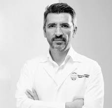 Cataramă, erou ca la mărășești sau regină ca maria: Dr Mihai Adrian Cristescu Brain Institute